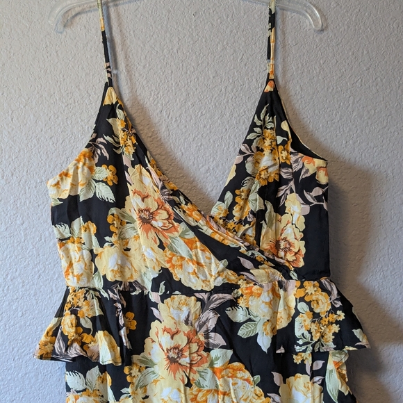 NWT Bardot Floral Ruffled Hi-Lo V-Neck Dress Black and Yellow Faux Wrap Sz 12 L - Picture 6 of 16